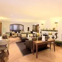 Le Petit Cervin Готель 5*